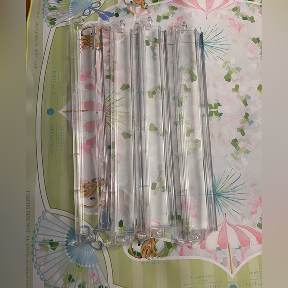 Transparent Acrylic Rack & Pushers Set - Picture 3 of 4